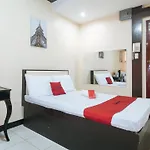 Reddoorz Plus Near Ust - Espana