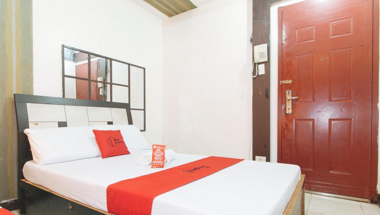 Reddoorz Plus Near Ust - Espana *