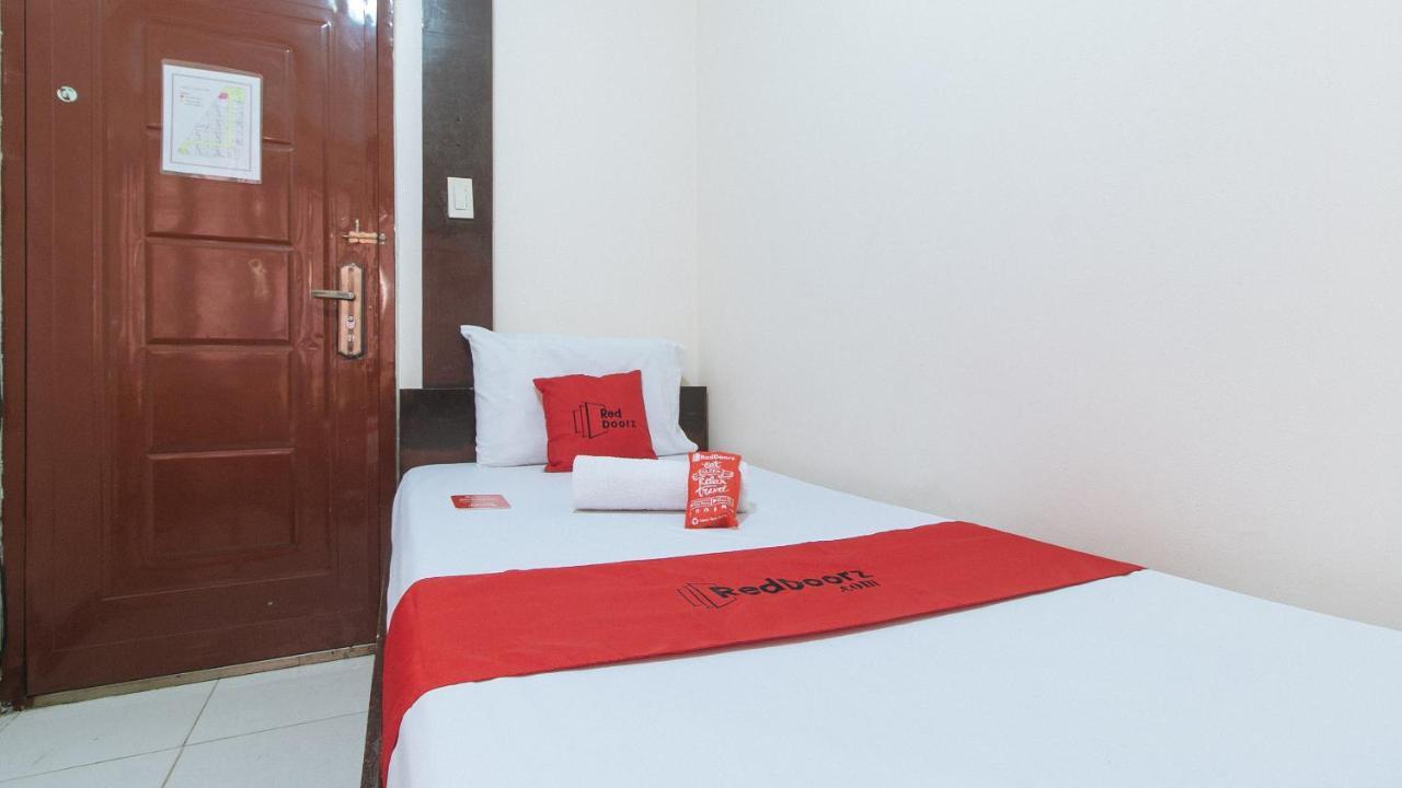 Reddoorz Plus Near Ust - Espana * Manila